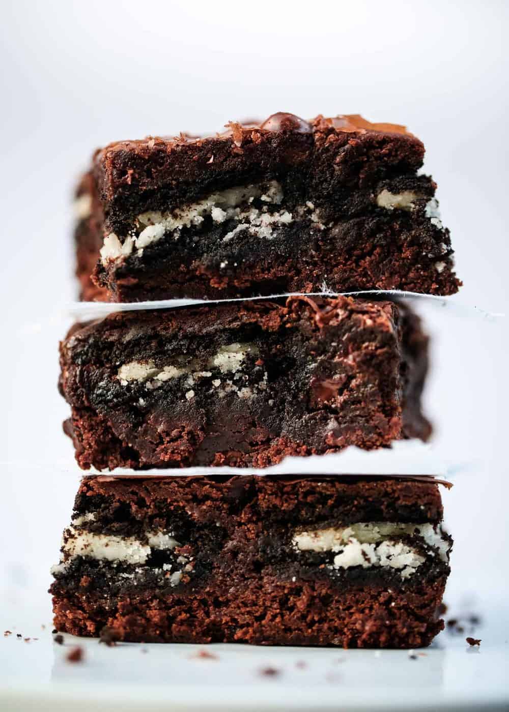 Easy Oreo Brownies: Quell Chocolate Cravings with This Fudgy Recipe